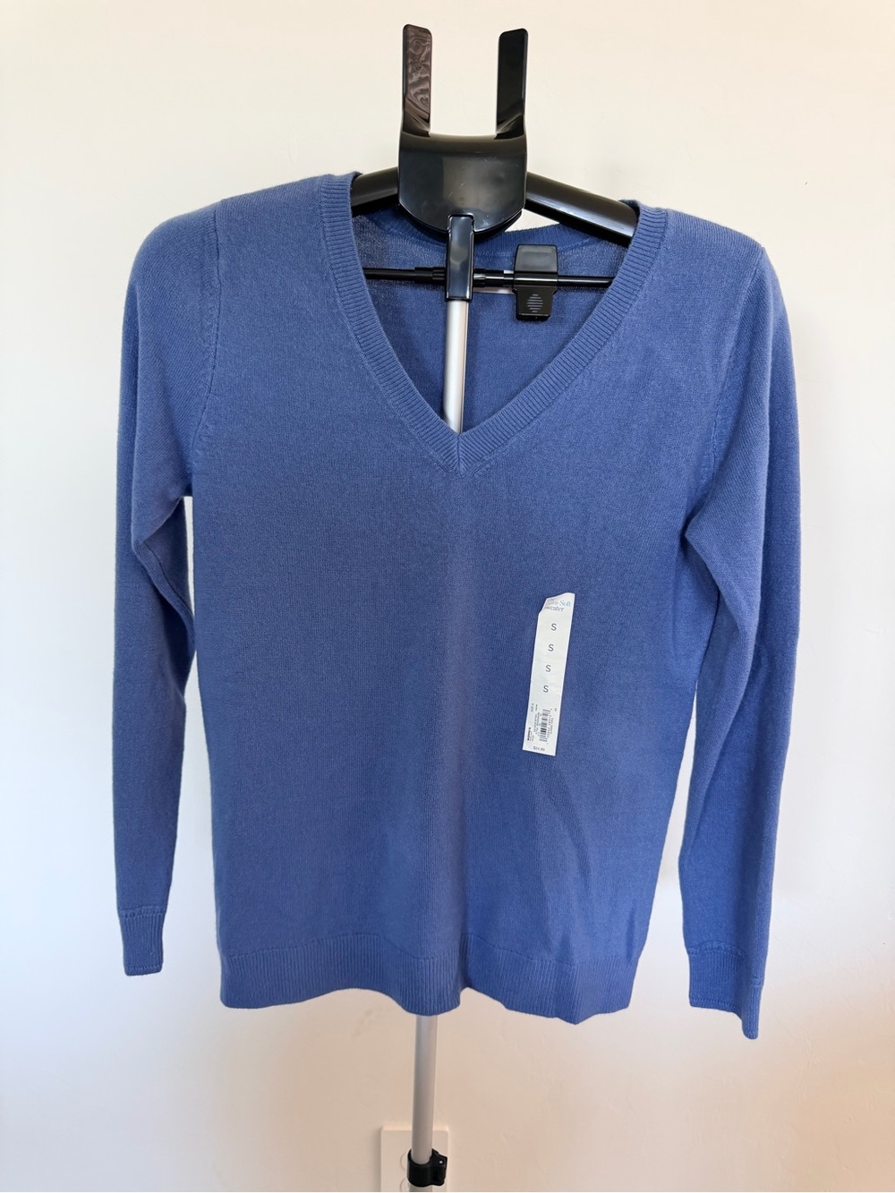 croft & barrow V-Neck Sweater in Periwinkle